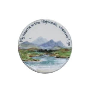 Small Round Stand - Heart's in Highlands