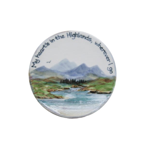Small Round Stand - Heart's in Highlands